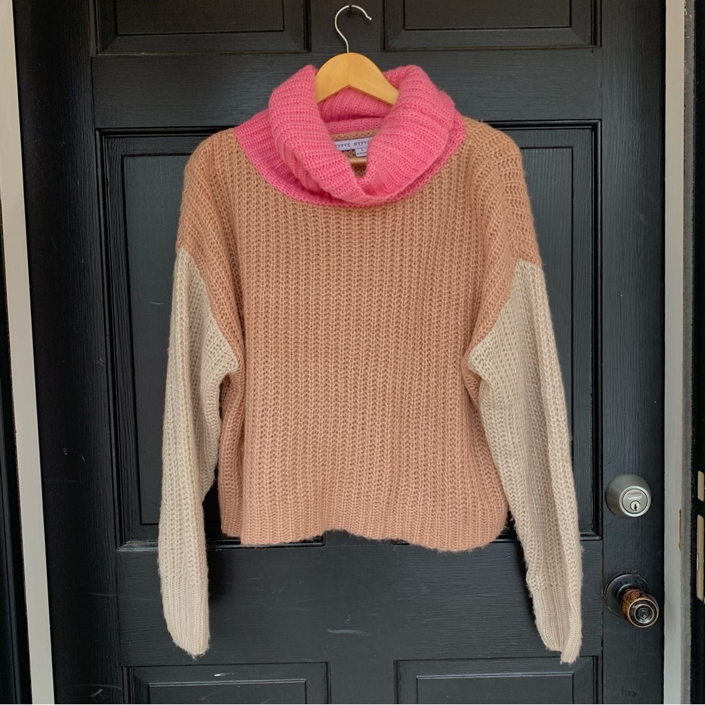 HYFVE HYFVE HYFVE Cropped Turtleneck Sweater